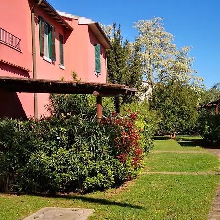 Agrialbergo La Sugherella - Il Cipresso
